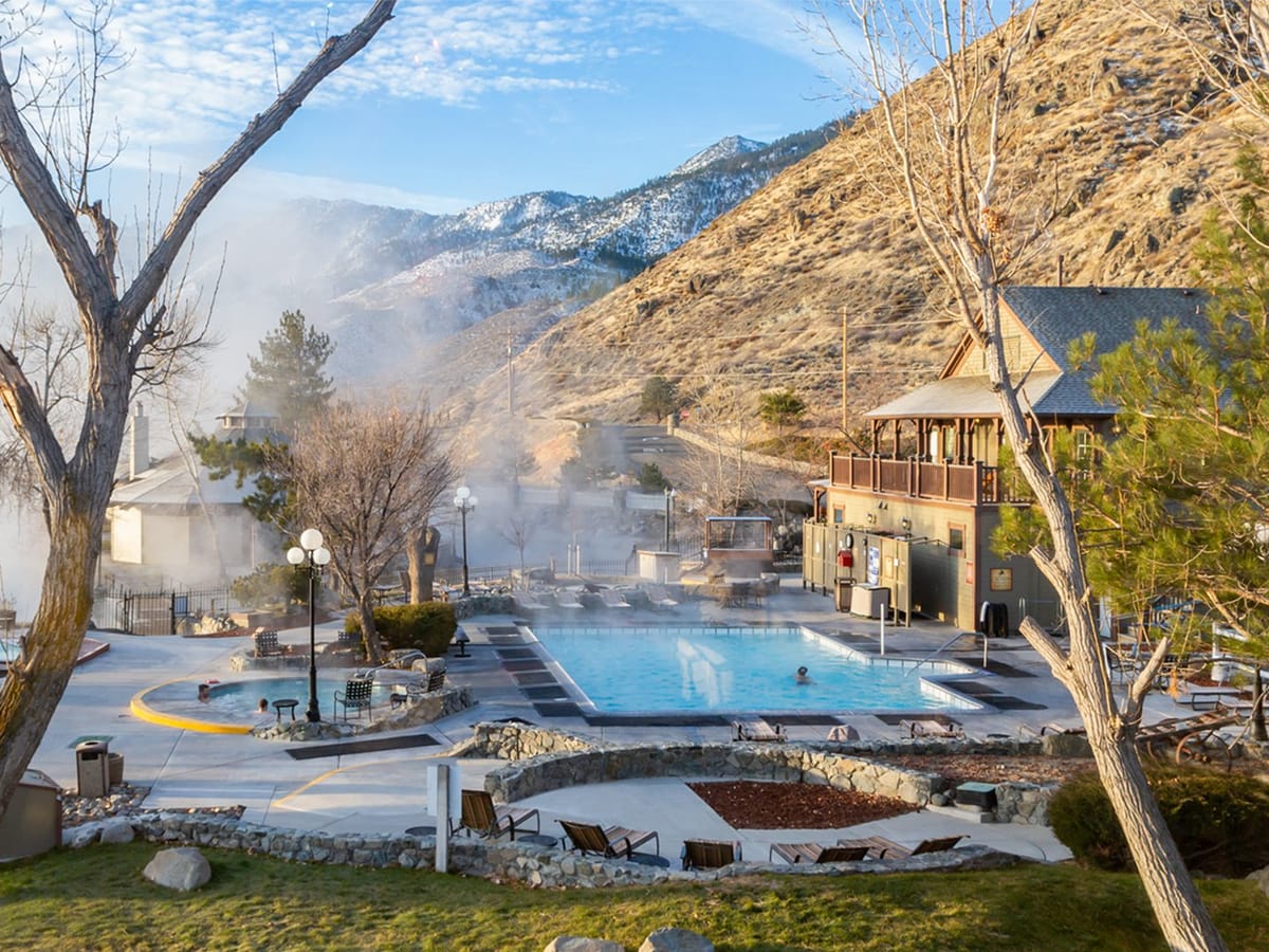 Hot springs and pool at David Walley
